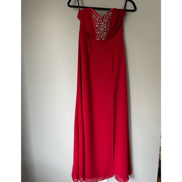 Lipsy Long Strapless Red Gown (Size 4) - Picture 10 of 16
